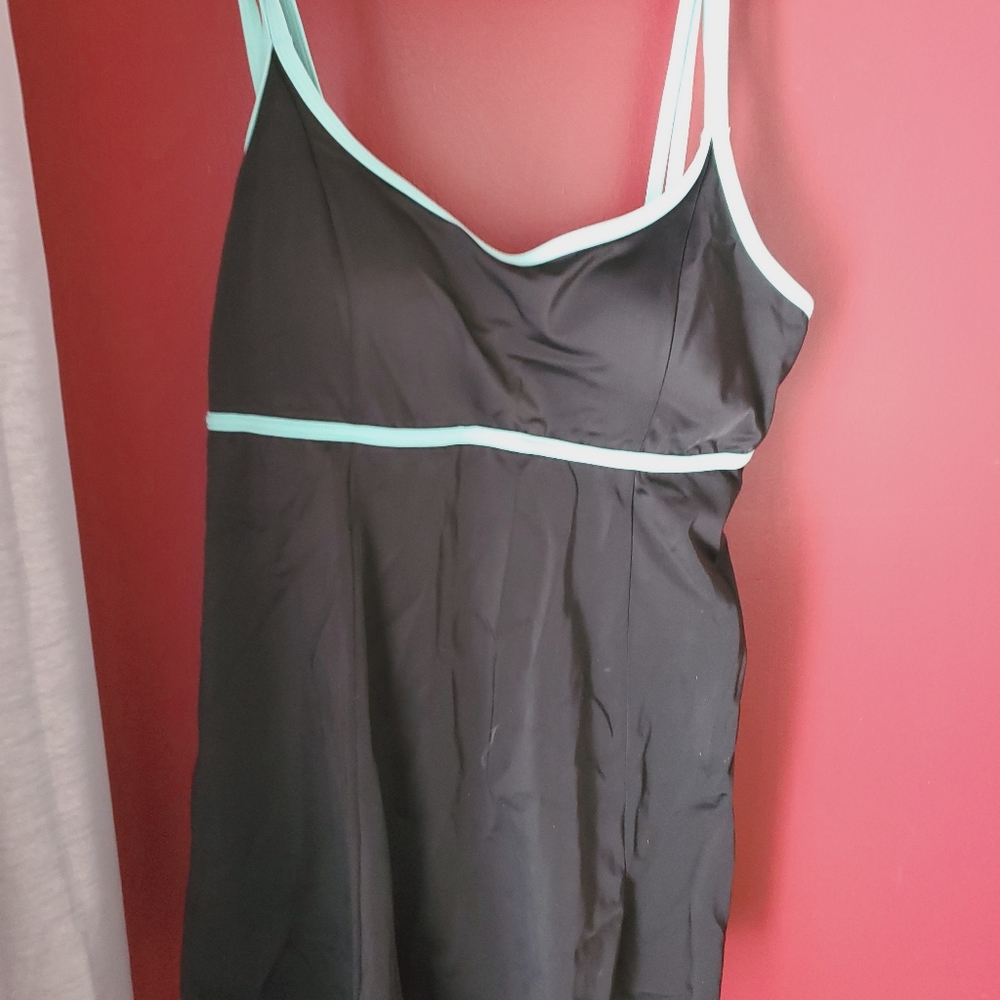 LADIES ONE PIECE BATHING SUIT